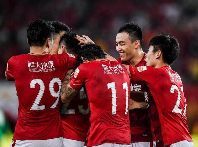 华夏幸福主场战平苏宁，继续在中超保级区徘徊