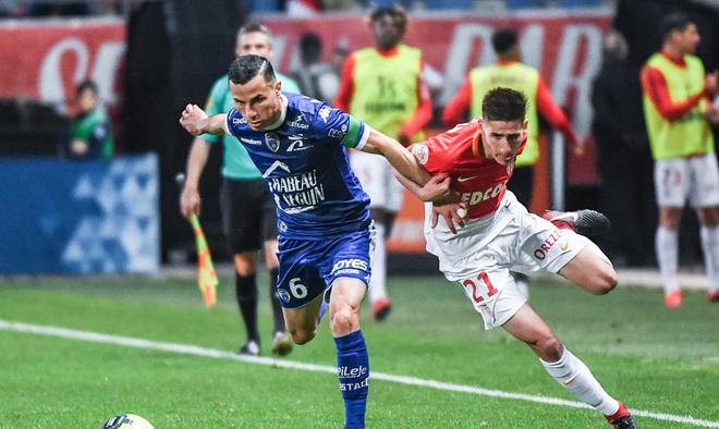 关于摩纳哥防线失守，助攻无果告负！的信息