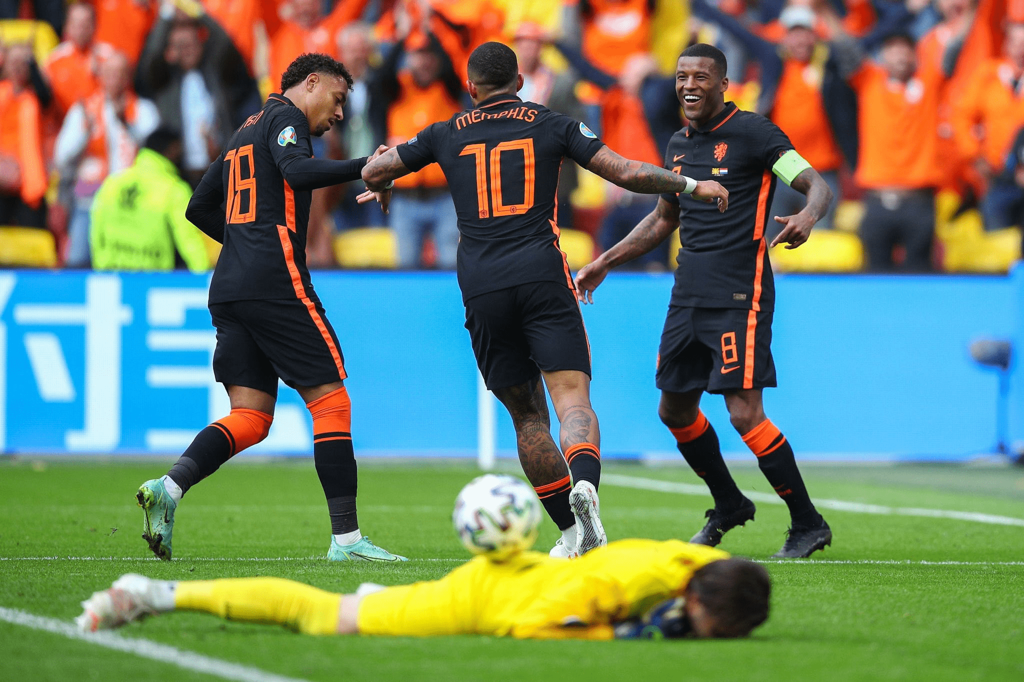 荷兰队火力十足，轻松击败挪威晋级