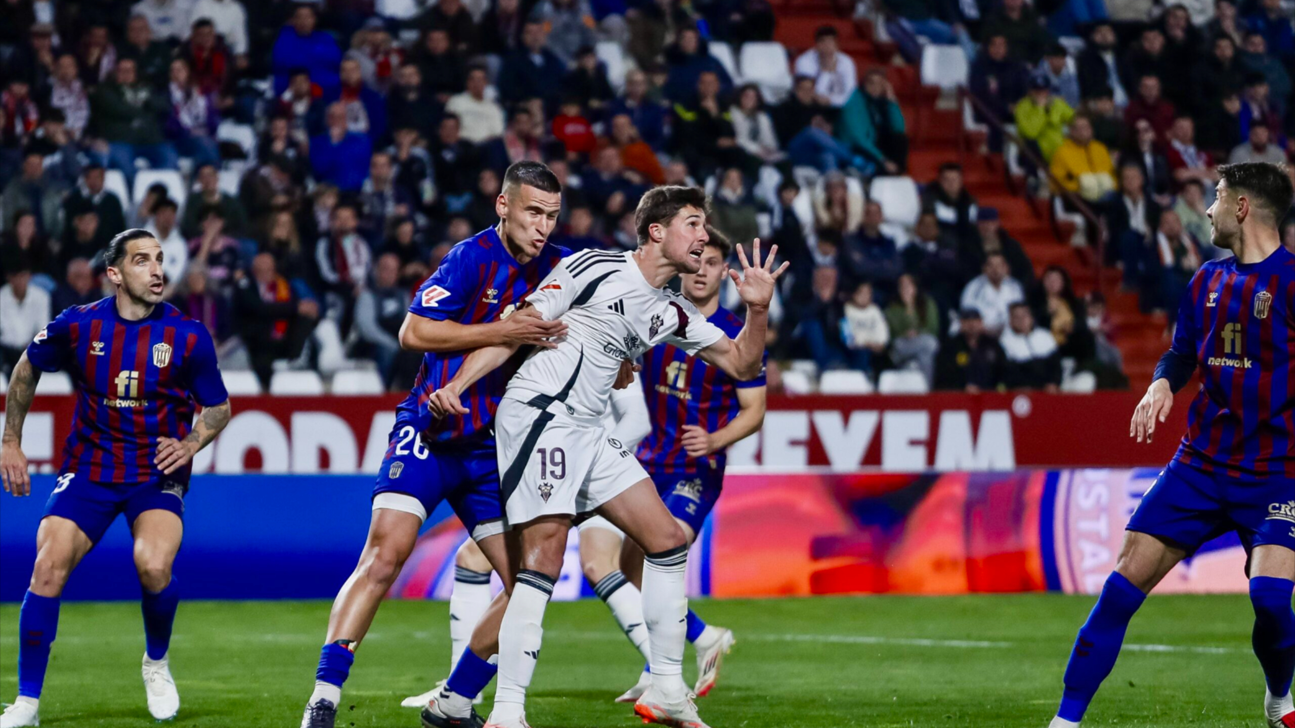 阿贝尔塔球队备战新赛季，备战精气神的简单介绍