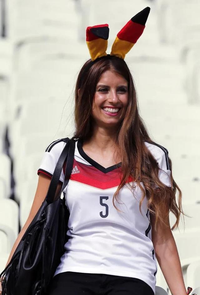 欧洲女将破记录夺冠，迅速崛起