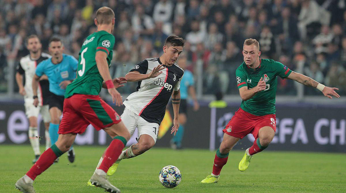 阿贾克斯连胜，追赶领先对手