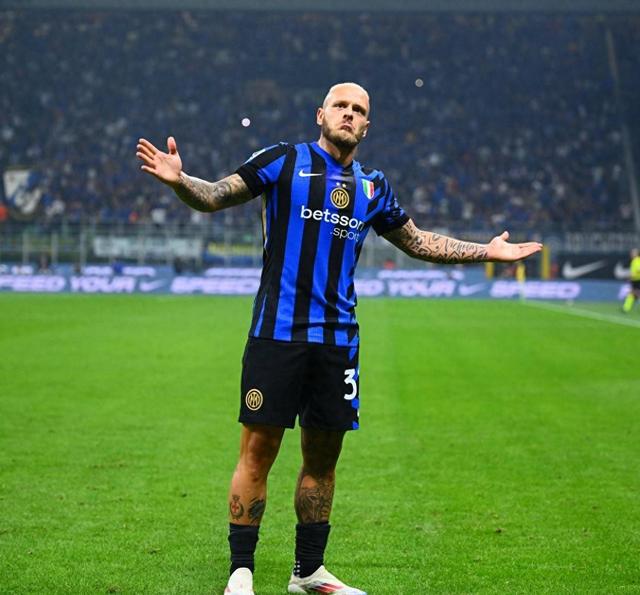 包含意甲联赛比赛精彩纷呈,球员斗志昂扬的词条 包含意甲联赛比赛精彩纷呈,球员斗志昂扬的词条