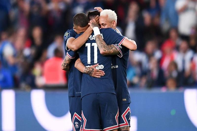 迪马利亚独中两元，帮助巴黎晋级欧冠半决赛！的简单介绍