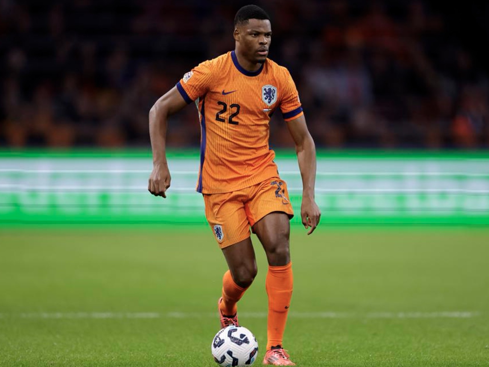 关于门兴格拉德巴赫主场告捷，稳居前列的信息