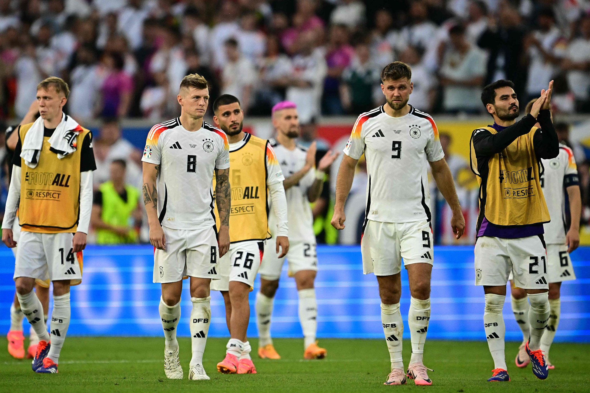 德国队在比拼中站稳脚跟，获得胜利