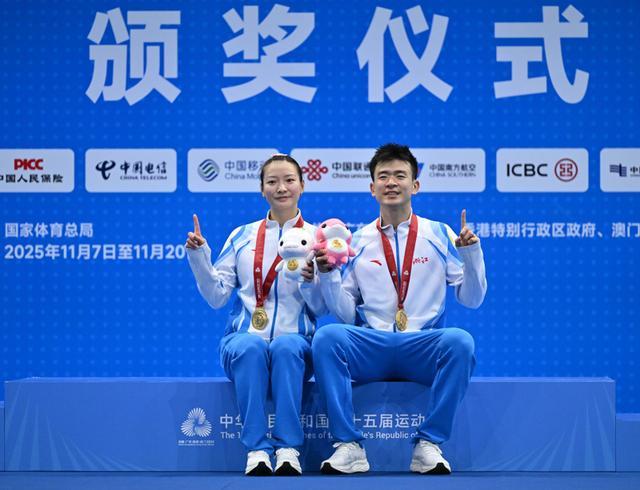 泰国队险胜印度队，郑思维惊艳四座