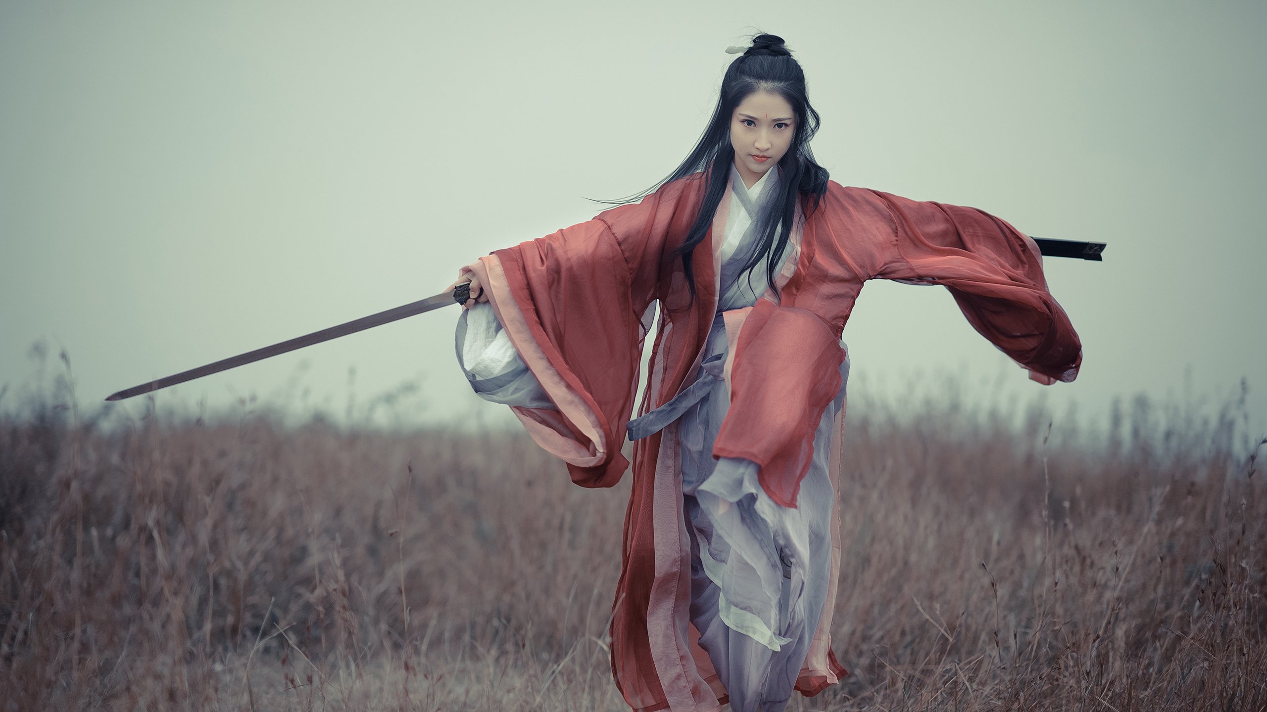 绿茵场与赛道的交响，墨西哥翻盘的艺术与卡瓦哈尔的赛道接管术