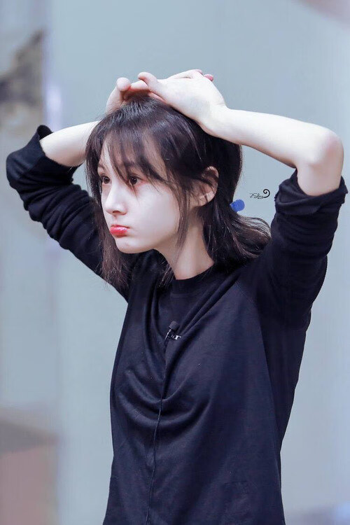 锡安狂暴表现助勇士碾压活塞，比赛悬念提前终结