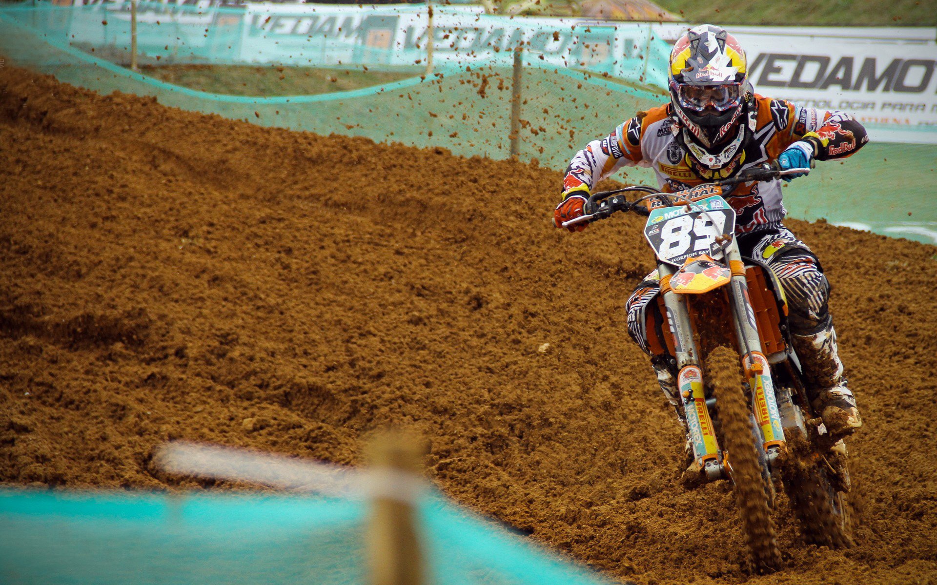 巨人间的博弈,从篮网碾压火箭看戈贝尔如何化身胜负手