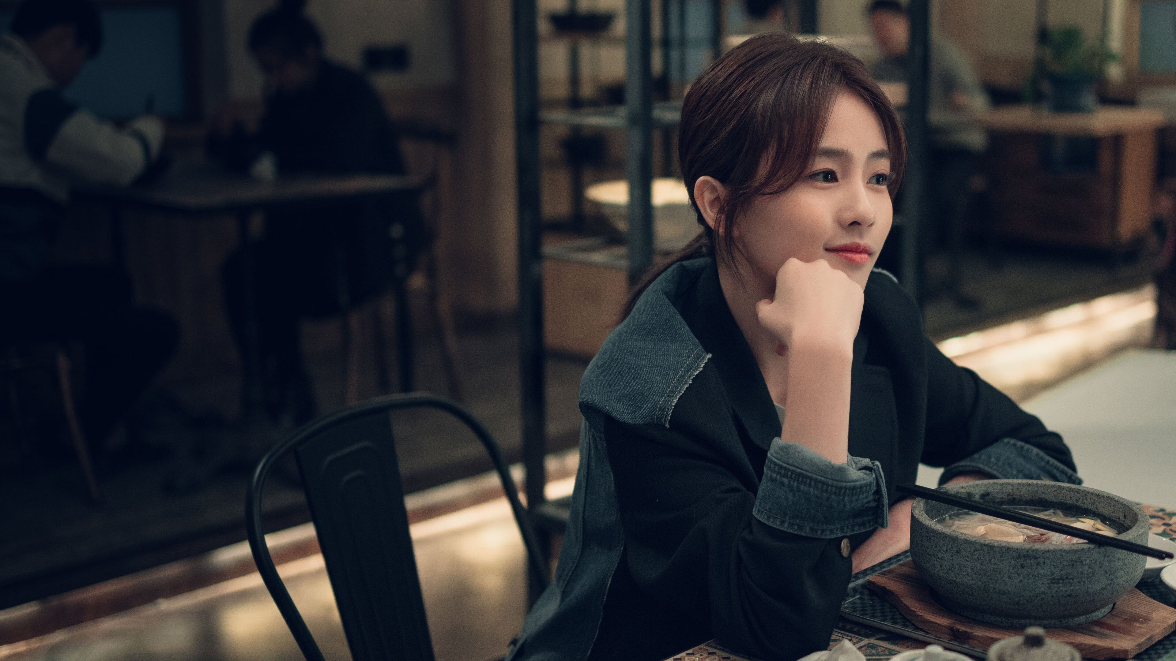 烽火里昂，萨拉赫满分领航，战术革命击碎巴黎霸权