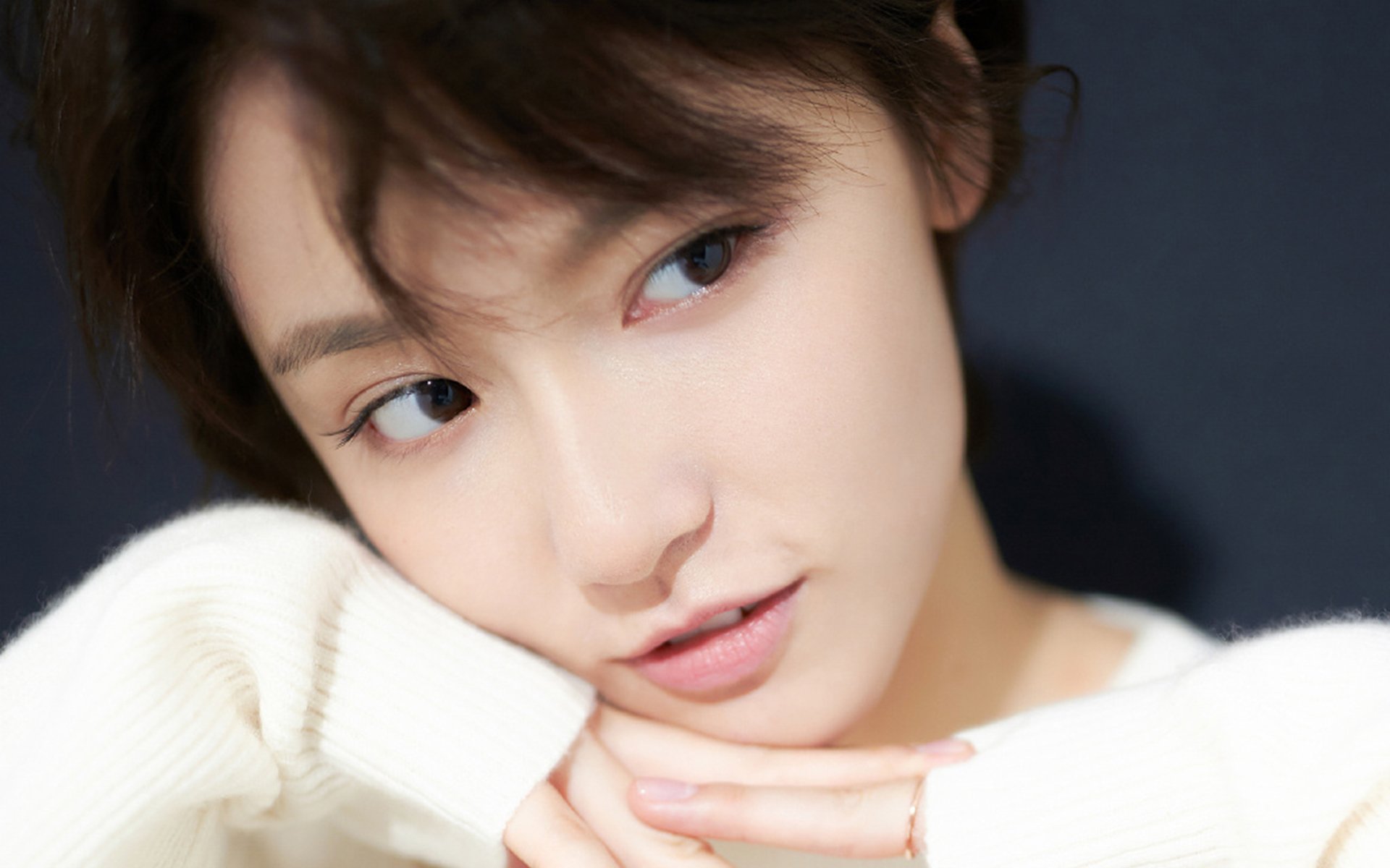 欧文狂砍42+12上演魔术秀，活塞跨联盟热身赛力克辽宁